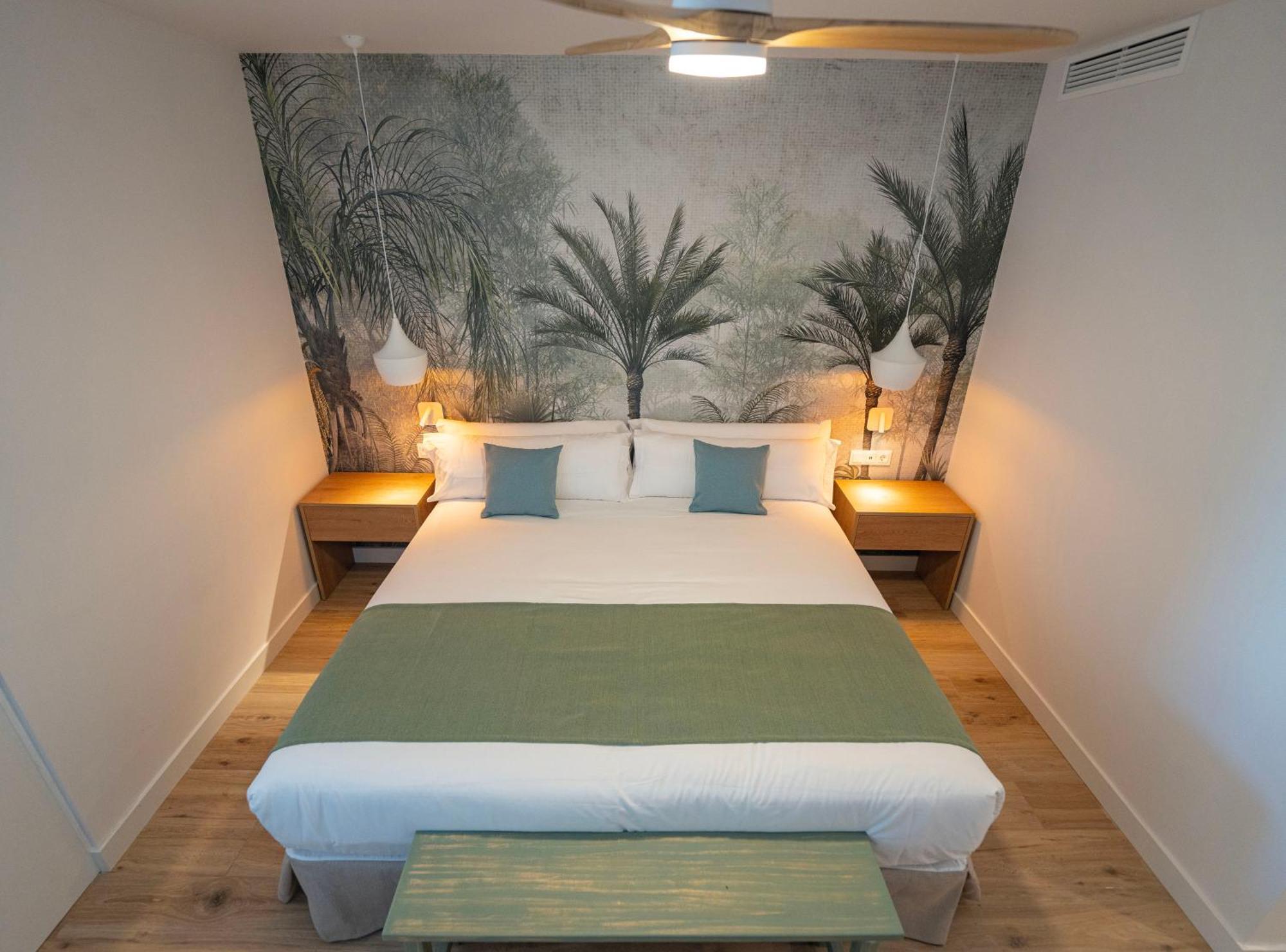 Punta Candor Suites Рота Екстер'єр фото