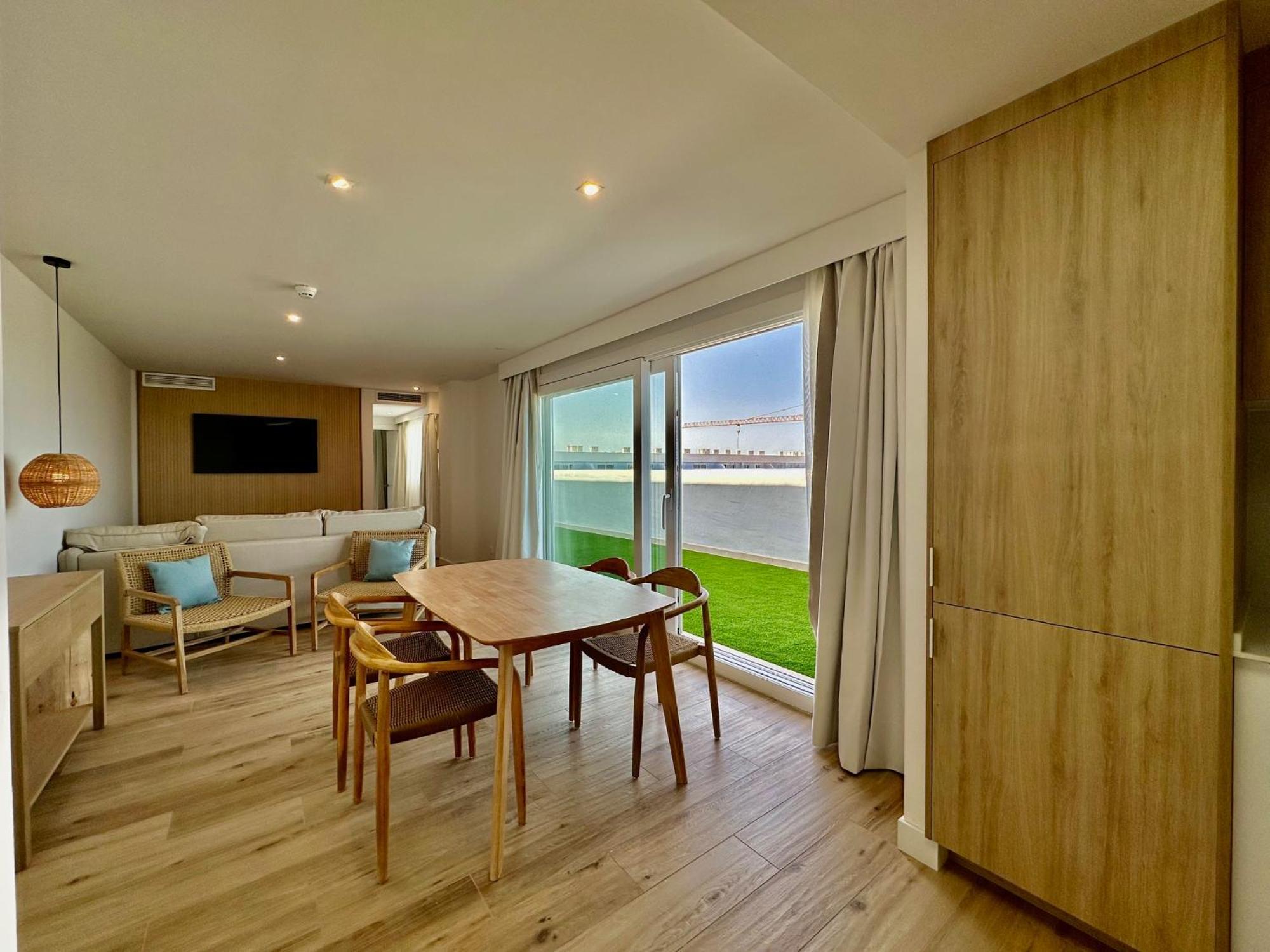 Punta Candor Suites Рота Екстер'єр фото