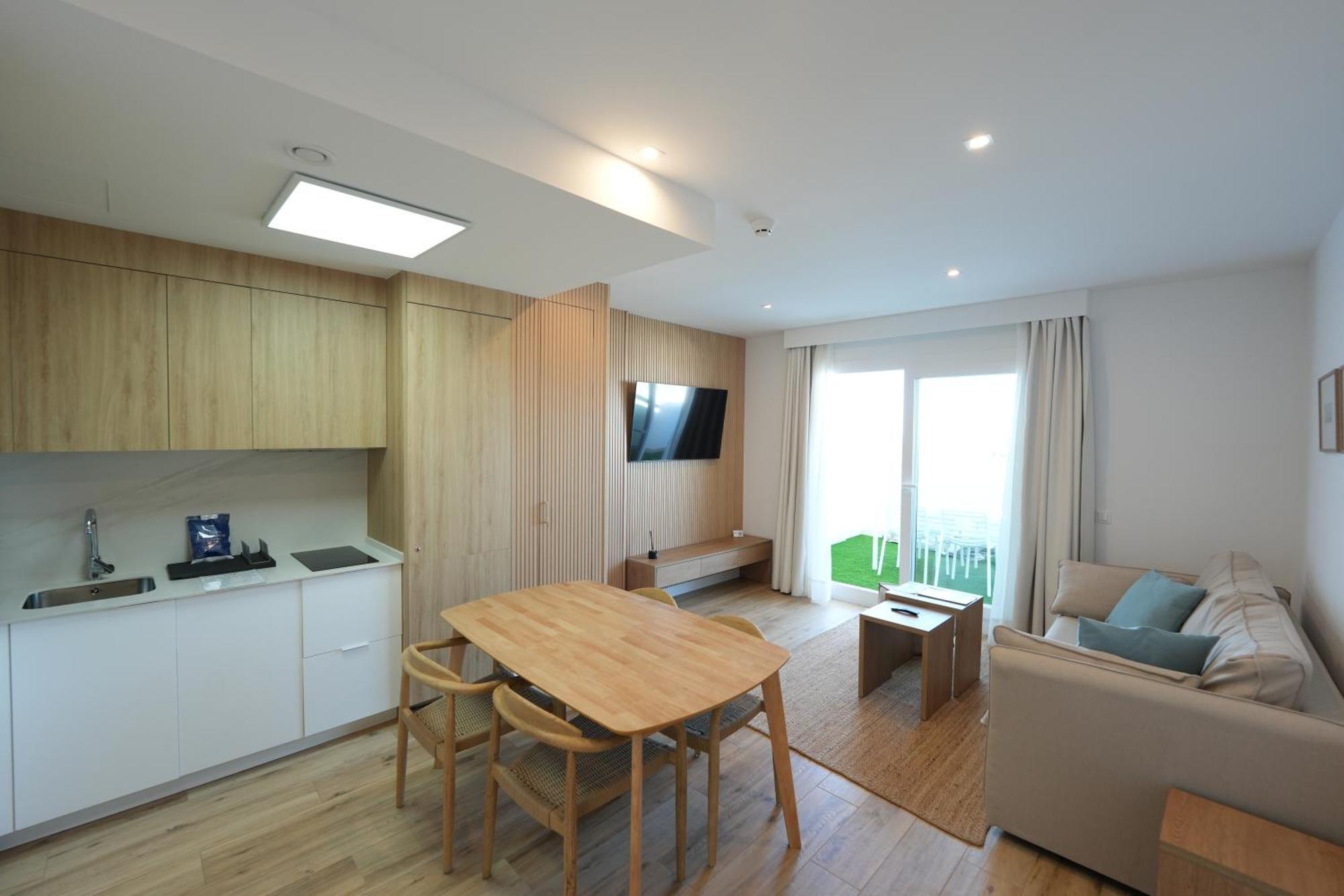 Punta Candor Suites Рота Екстер'єр фото