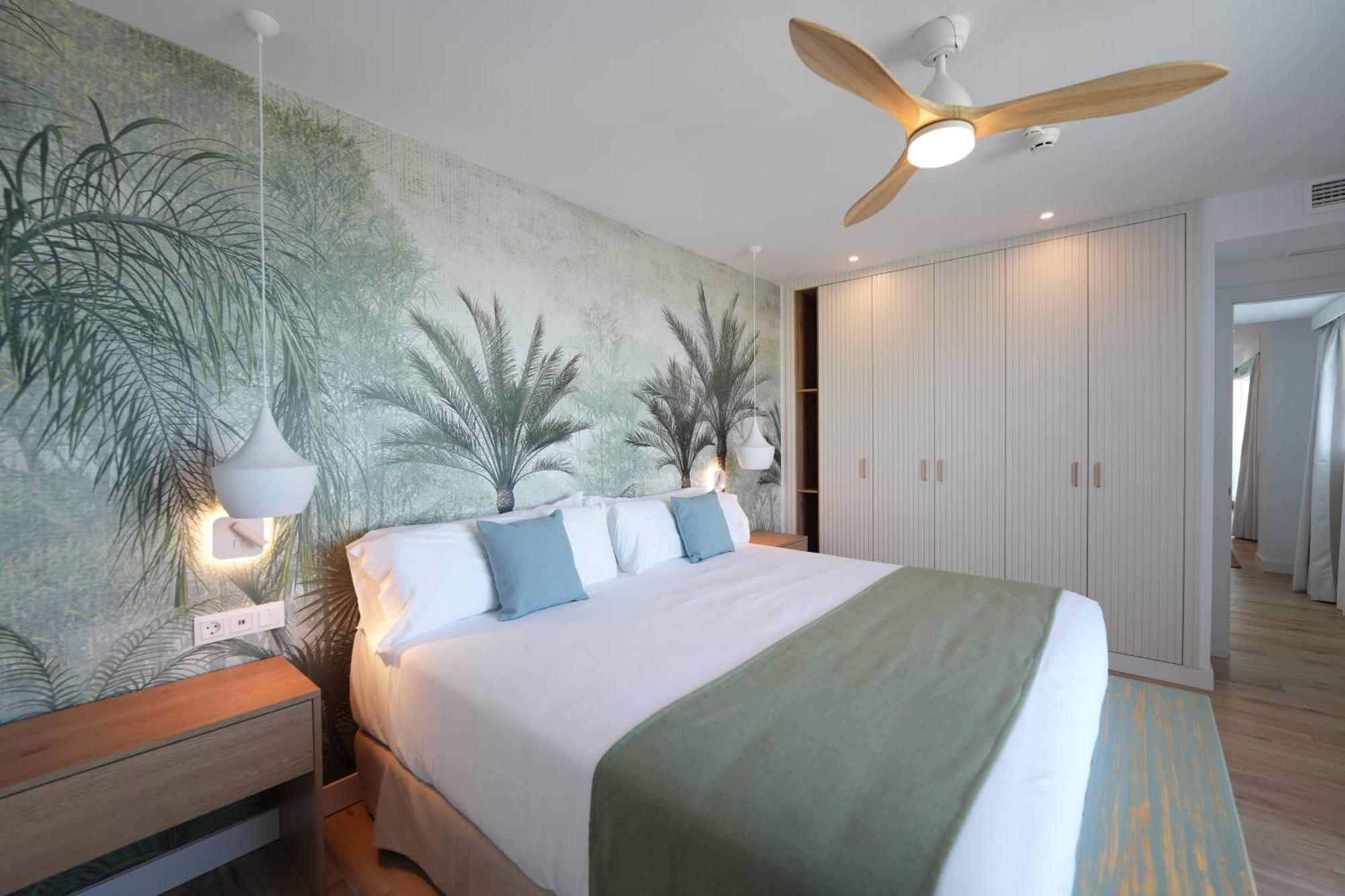 Punta Candor Suites Рота Екстер'єр фото